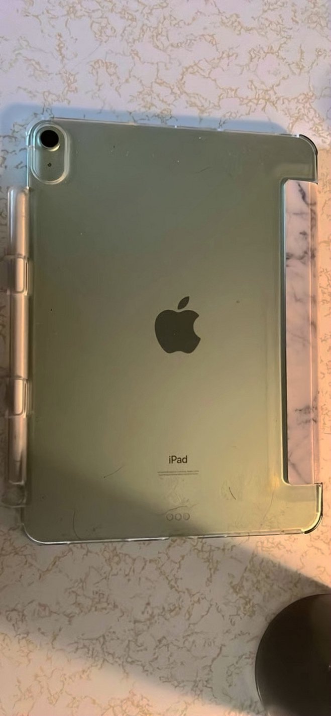 Apple iPad Air 4th Generation 64GB Green Unlocked - Used image 2