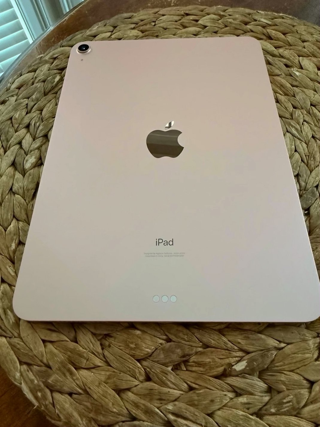 Apple iPad Air 8X86 64GB Space Gray Unlocked - Used image 3