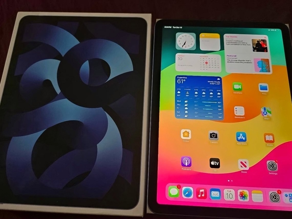 Apple iPad Air 5 64GB Space Gray Unlocked - Used image 2