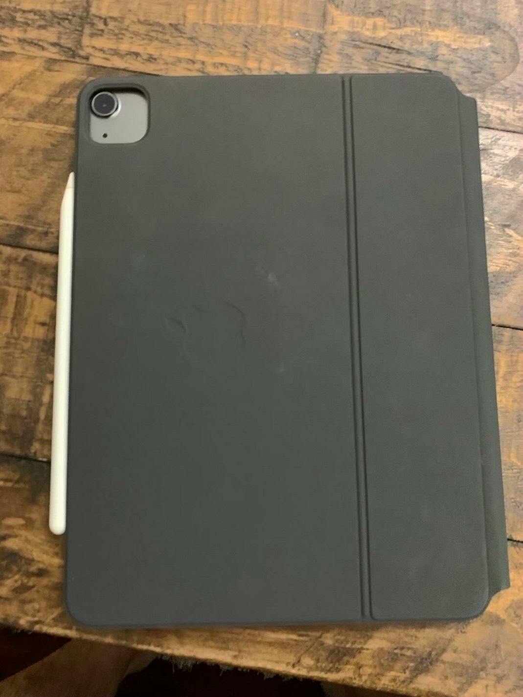 Apple iPad Air 5th Generation 256GB Unlocked - Used image 3