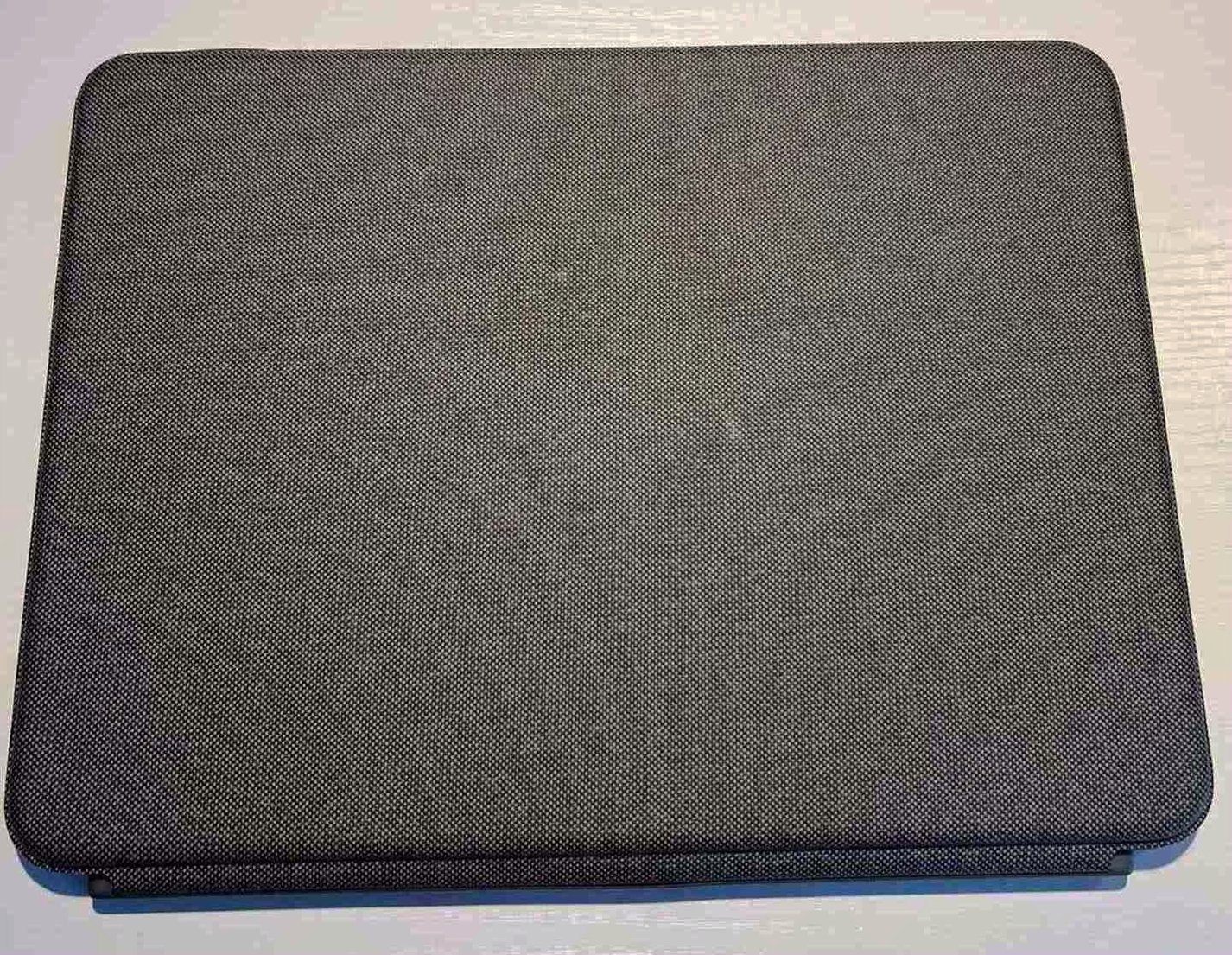 Apple iPad Air 5th Generation 64GB Space Grey Unlocked - Used image 3