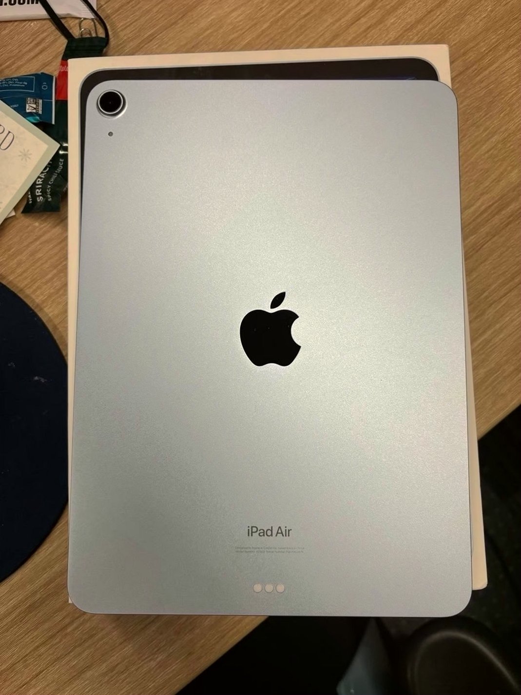 Apple iPad Air 11inch M2 128GB Blue Unlocked - Used image 4