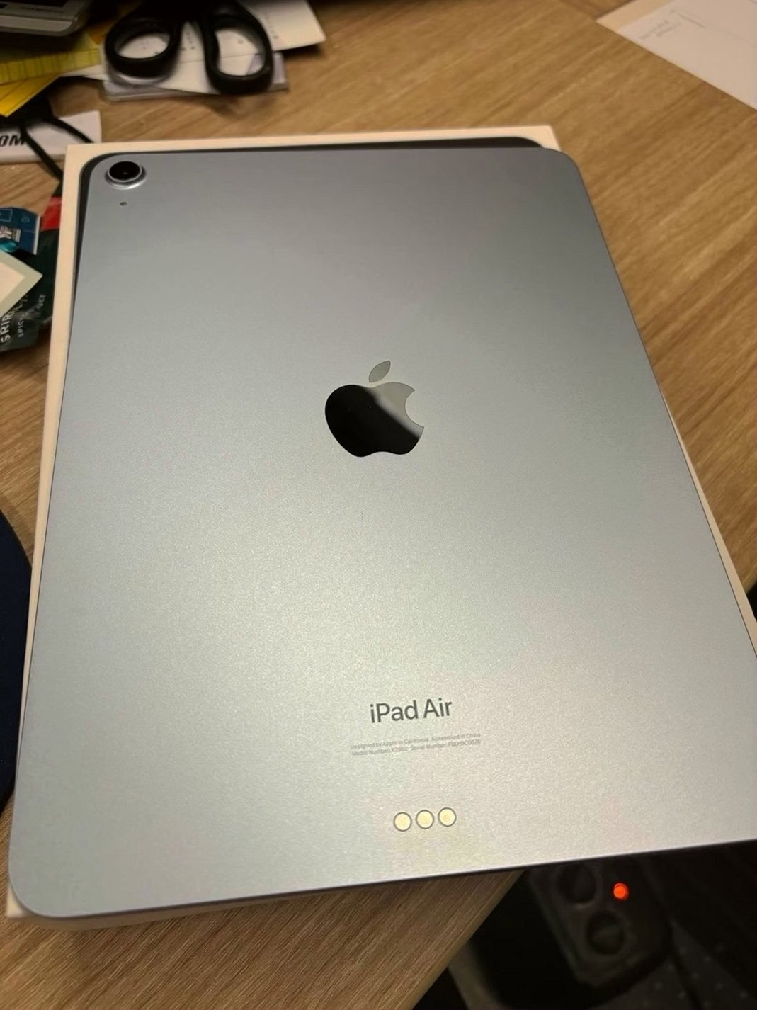 Apple iPad Air 11inch M2 128GB Blue Unlocked - Used image 5