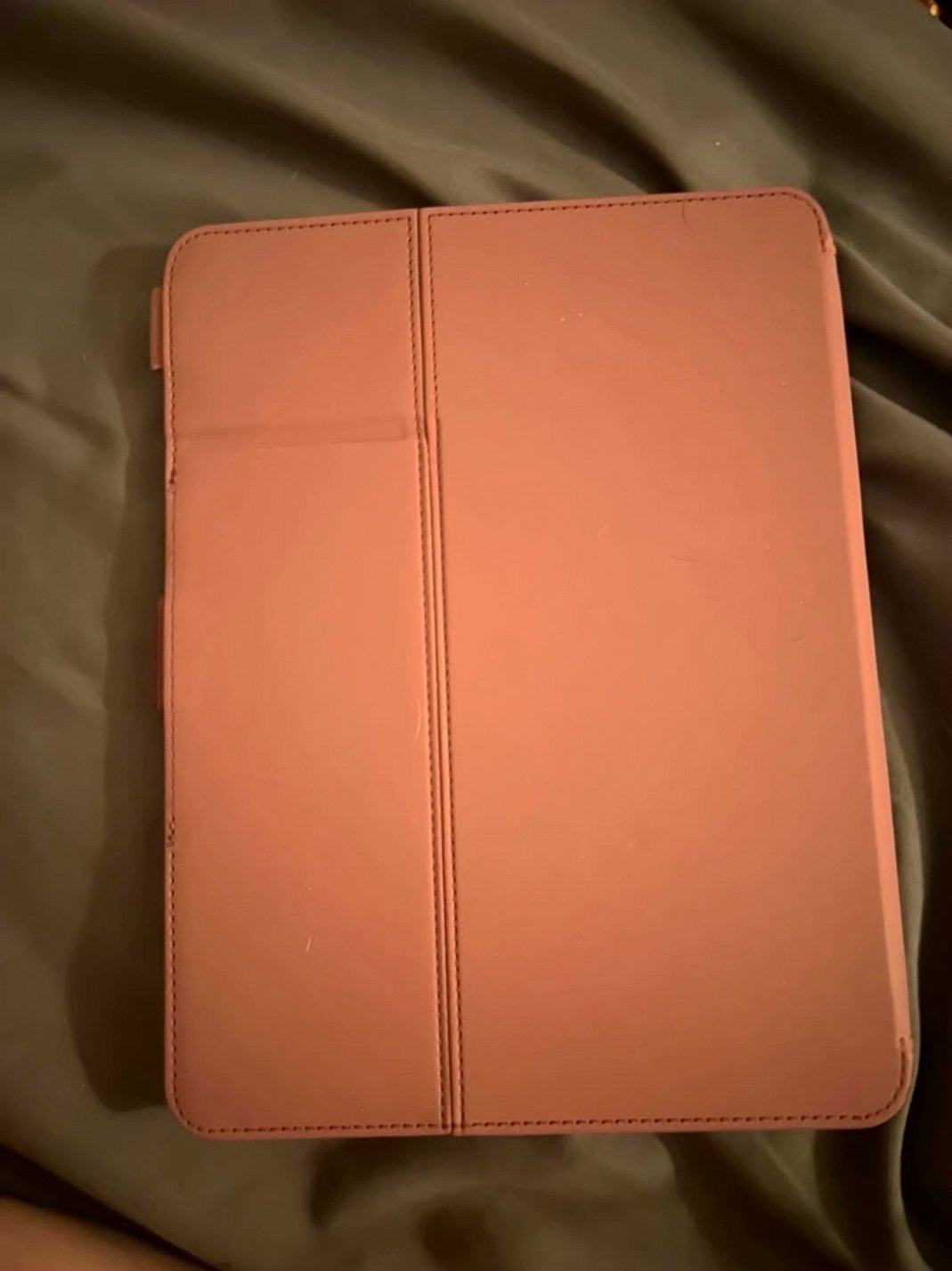 Apple iPad Air 4th Generation 64GB Green Unlocked - Used image 3
