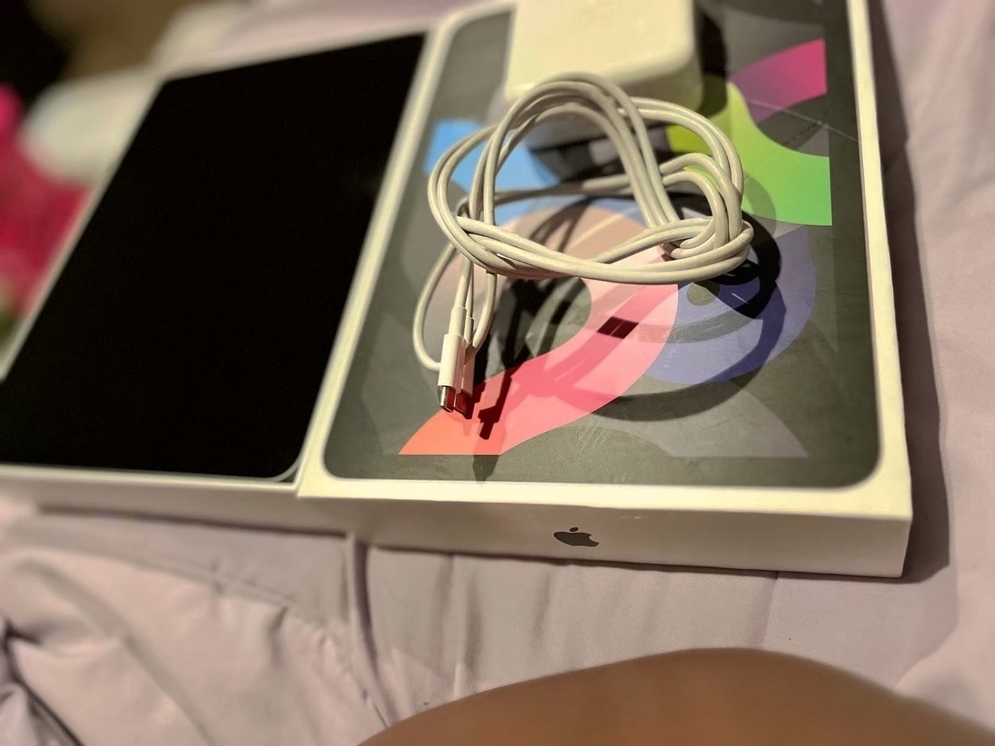 Apple iPad Air 4th Generation 64GB Space Gray Unlocked - Used