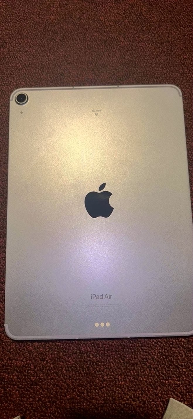 Apple iPad Air 5th Generation 256GB Purple Unlocked - Used image 2
