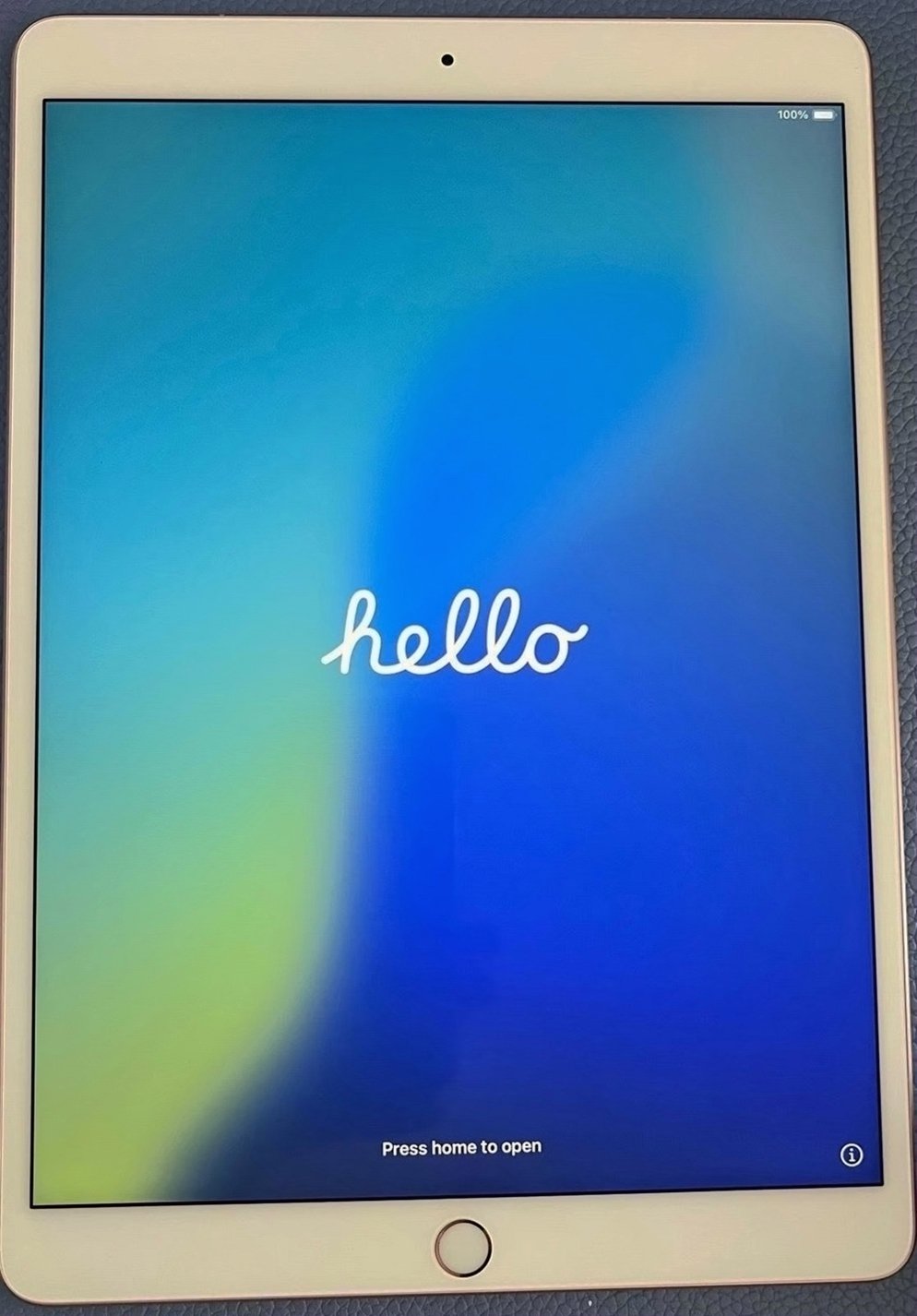 Apple iPad Air 3 256GB Gold Unlocked - Used