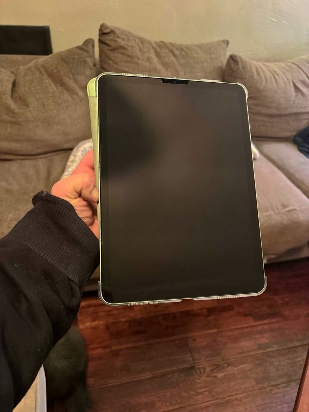 Apple iPad Air 4th Generation 64GB Green Unlocked - Used image 3
