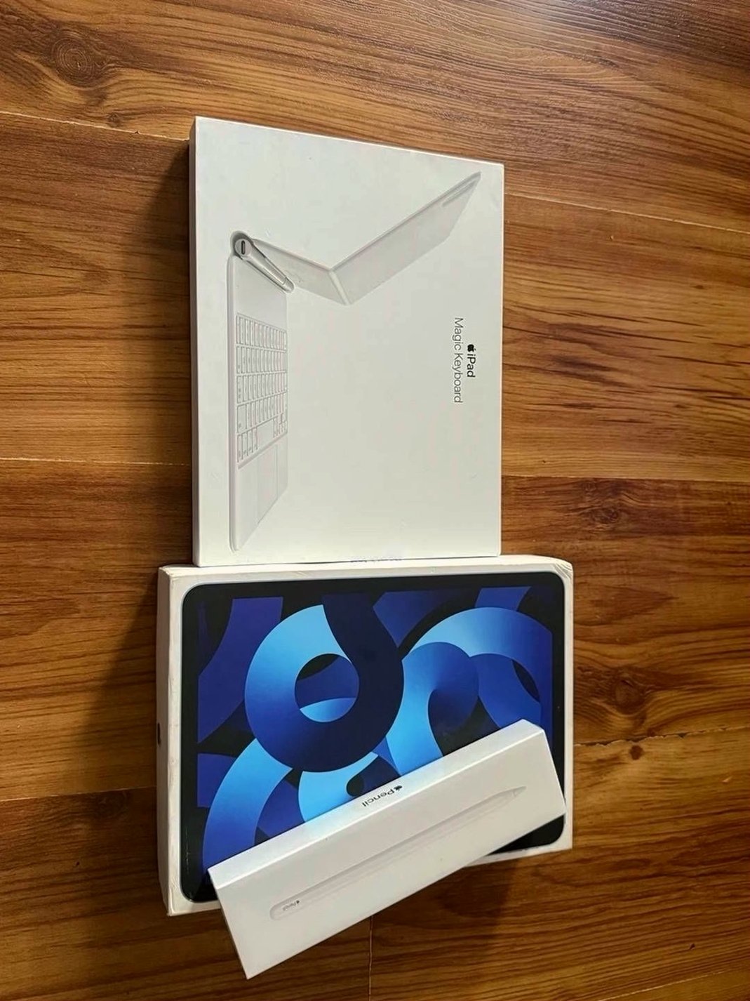 Apple iPad Air 5th Gen 256GB Blue Unlocked - Used image 5
