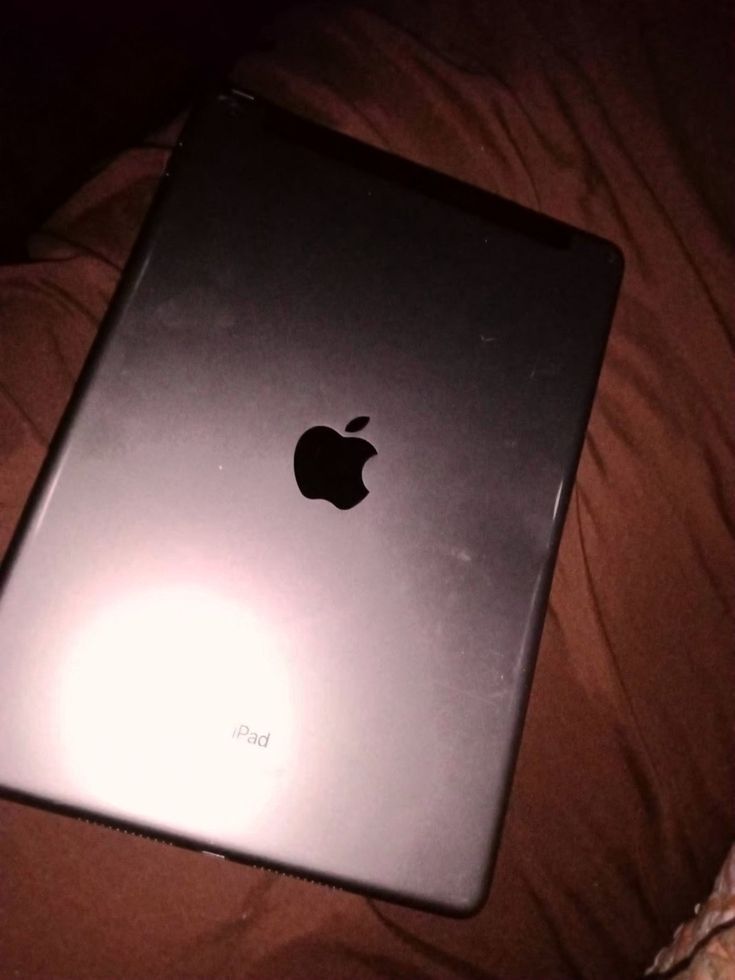 Apple iPad Air 8H72 64GB Space Gray Unlocked - Used