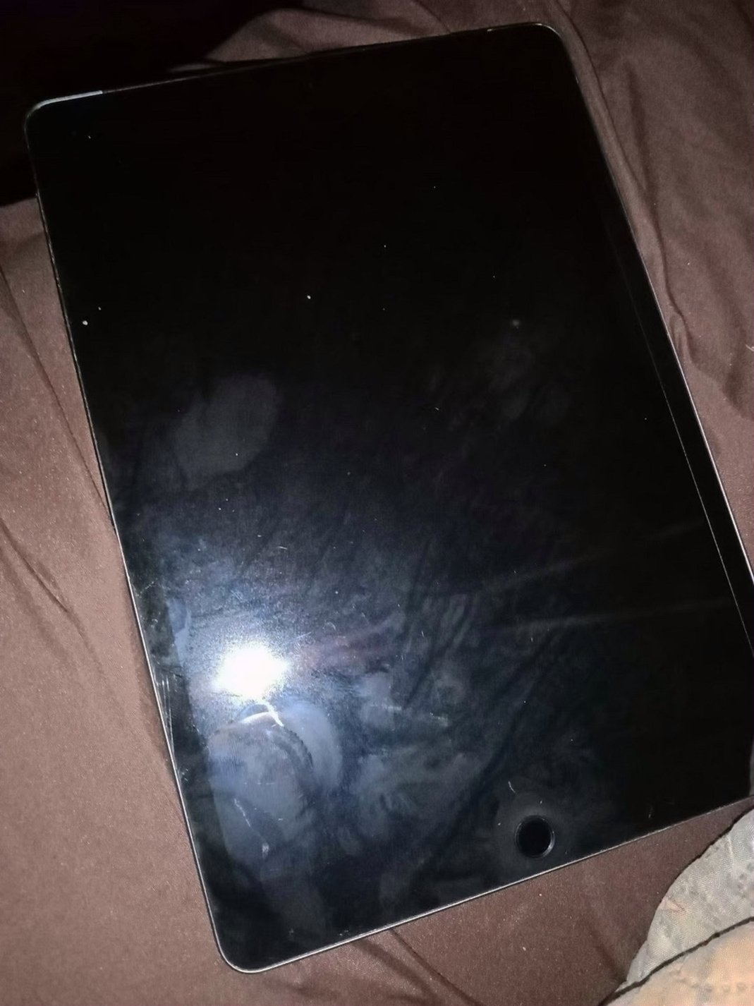 Apple iPad Air 8H72 64GB Space Gray Unlocked - Used image 2