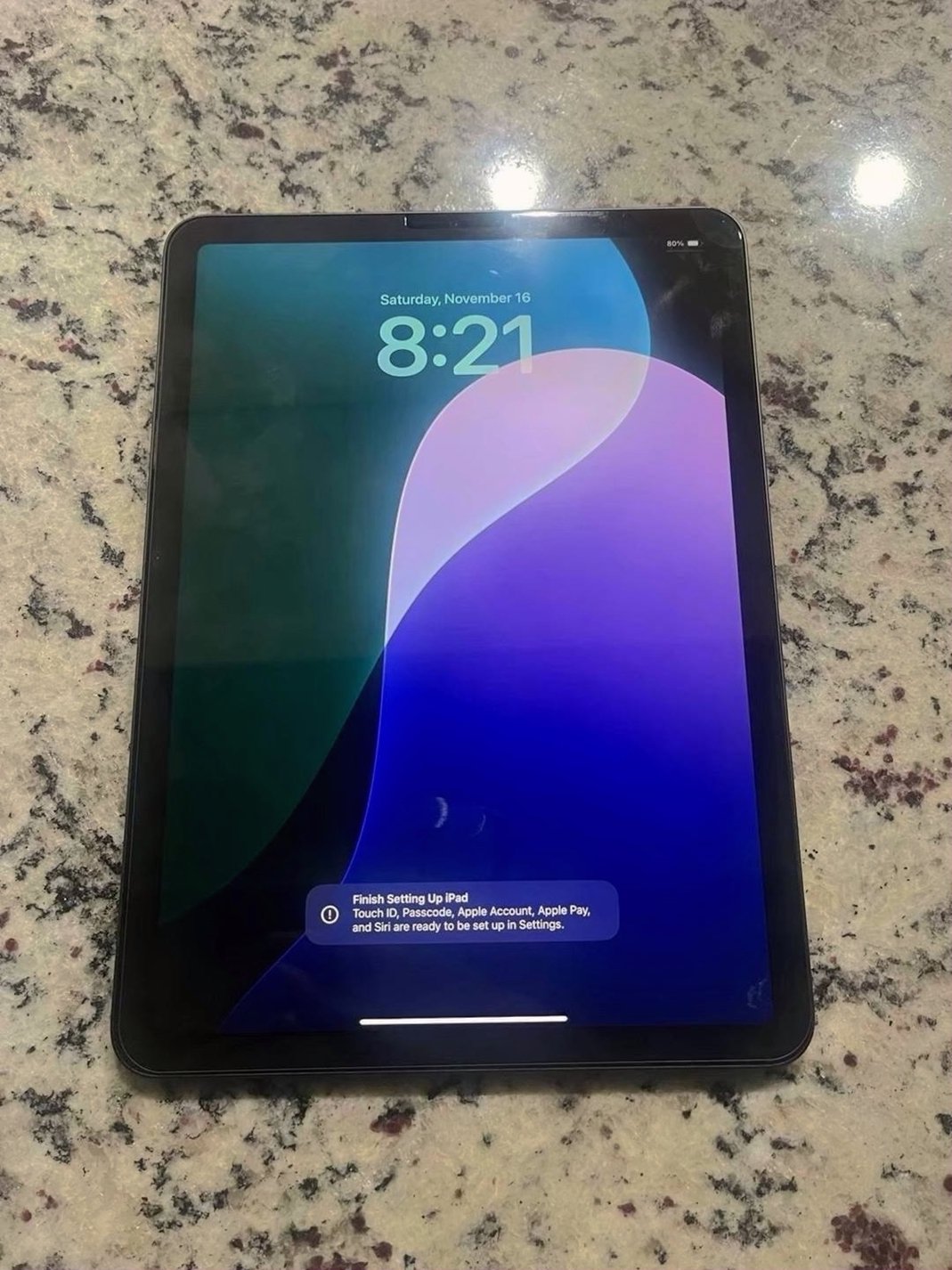 Apple iPad Air 5th Generation 256GB Space Gray Unlocked - Used image 2