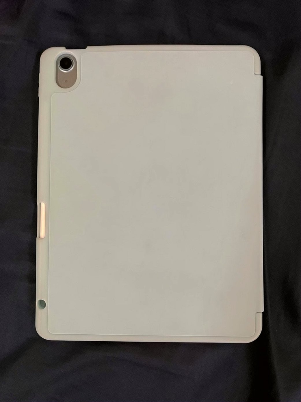 Apple iPad Air 4th Generation Sky Blue Unlocked - Used image 3
