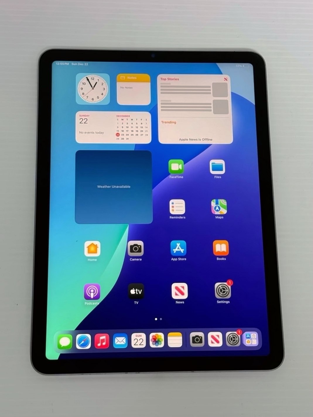 Apple iPad Air 5th Generation 256GB Cellular Unlocked - Used image 4