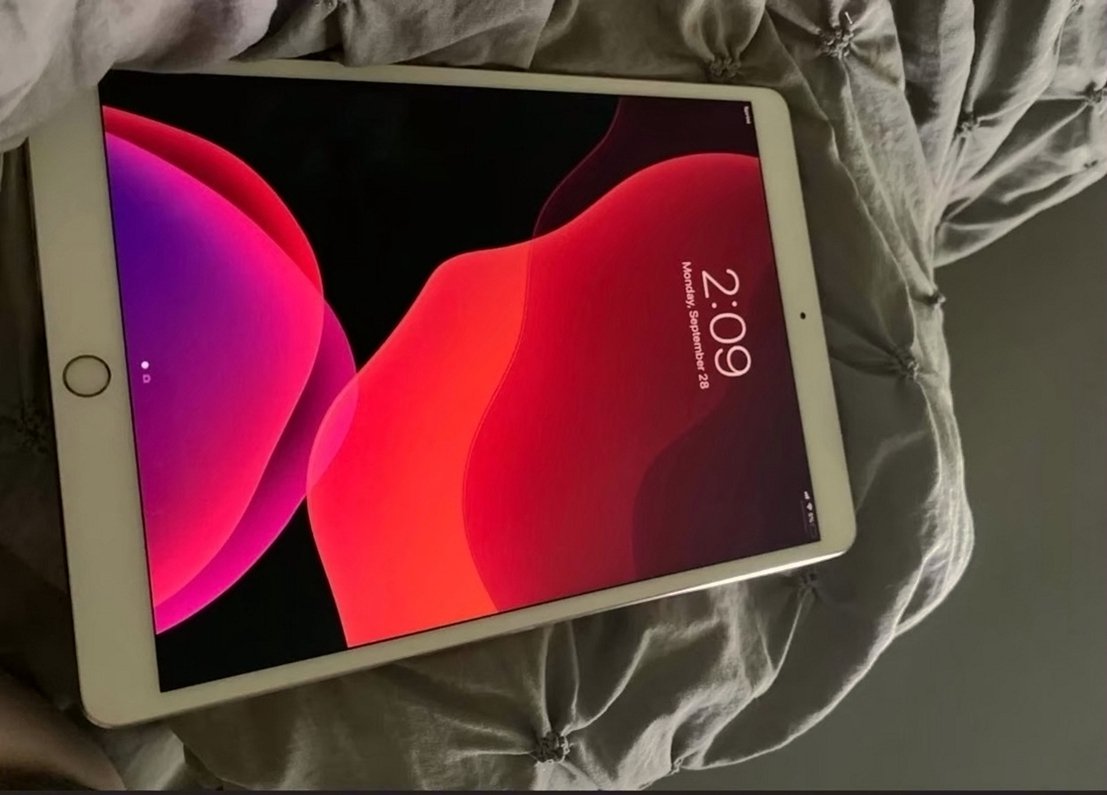 Apple iPad Air 2 16GB Rose Gold Unlocked - Used