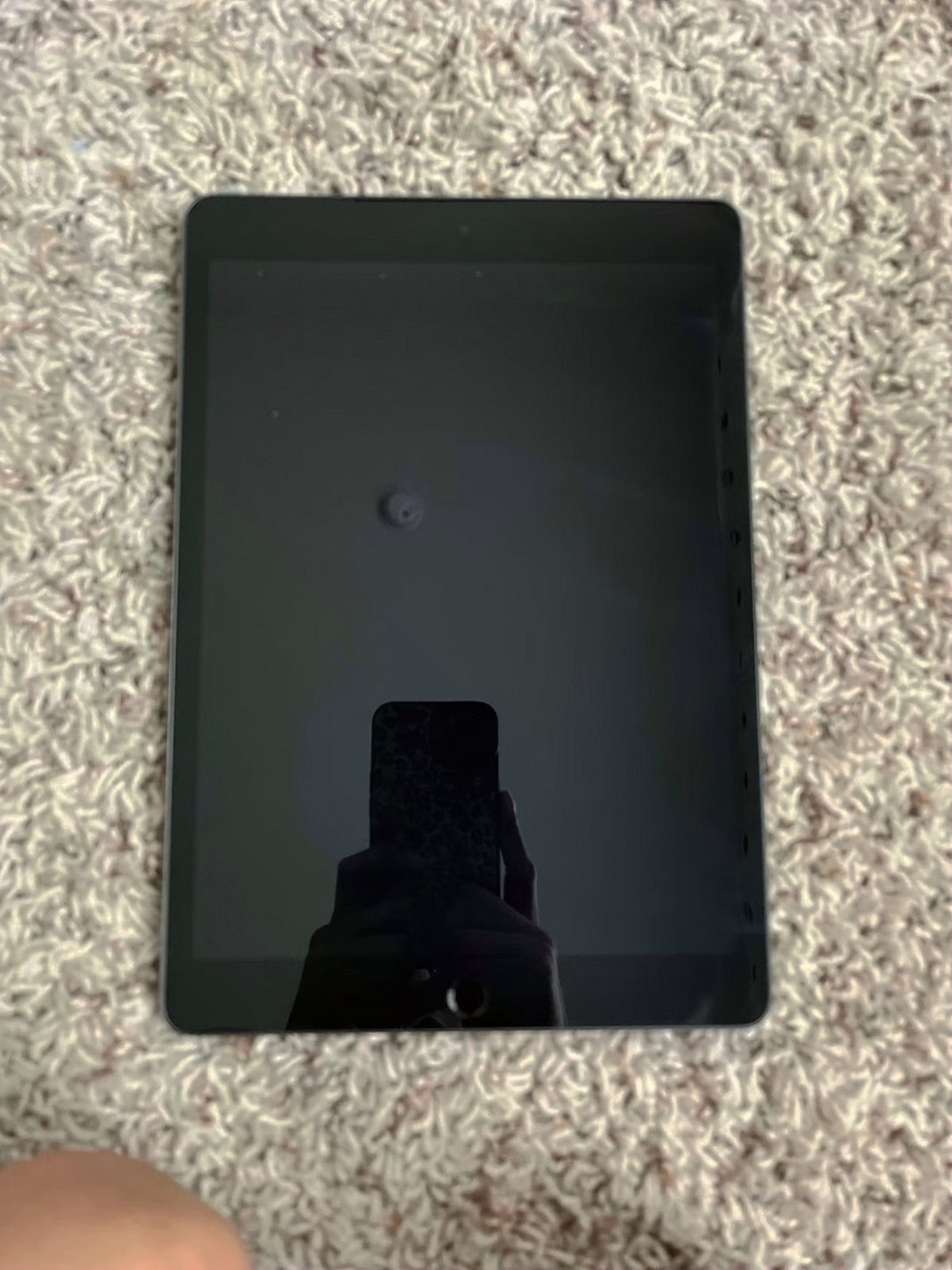 Apple iPad Air 10th Gen 64GB Space Grey Unlocked - Used image 2