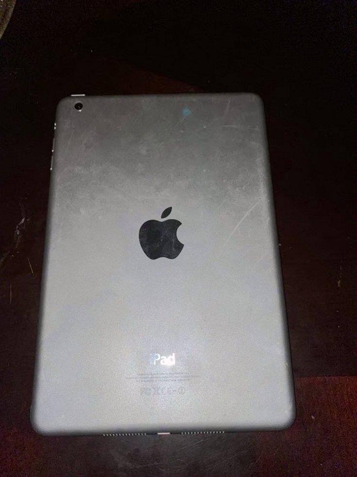 Apple iPad mini 1st Generation 16GB White & Silver Unlocked - Used image 2
