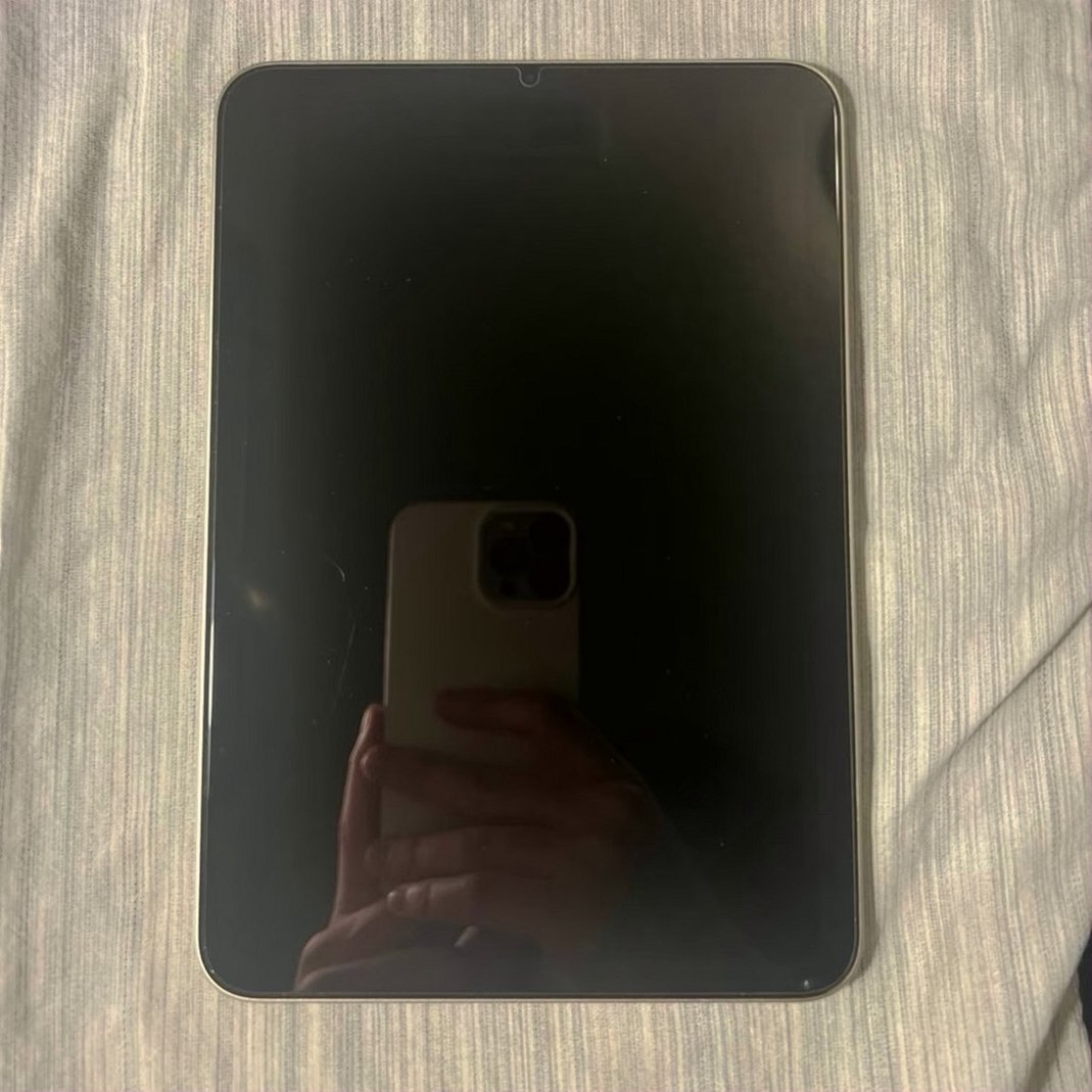 Apple iPad Mini 6th Generation 64GB Starlight Unlocked - Used image 2