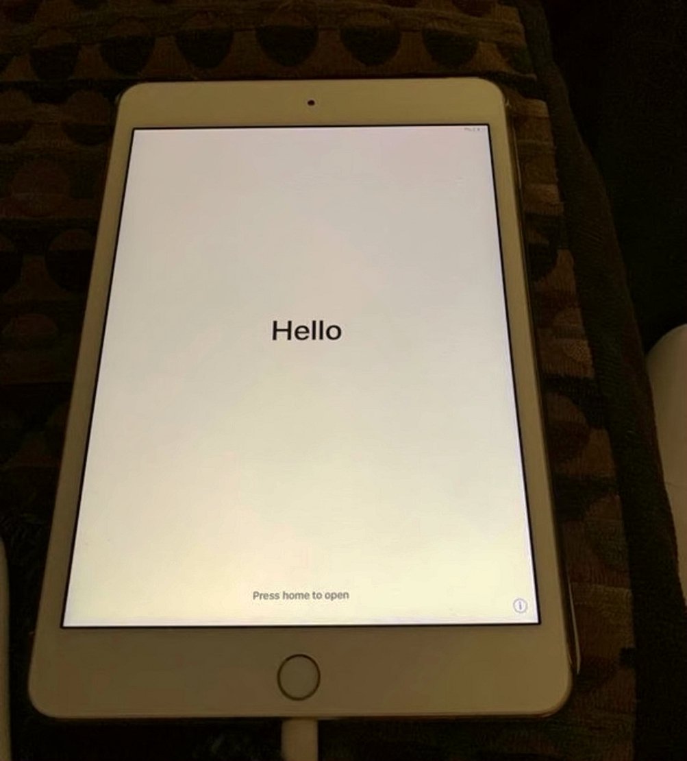 Apple iPad mini 3F27 64GB Space Gray Unlocked - Used