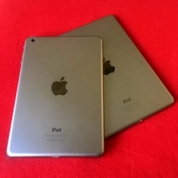 Apple iPad Mini 2 16GB Black Unlocked Used - Set of Two image 3