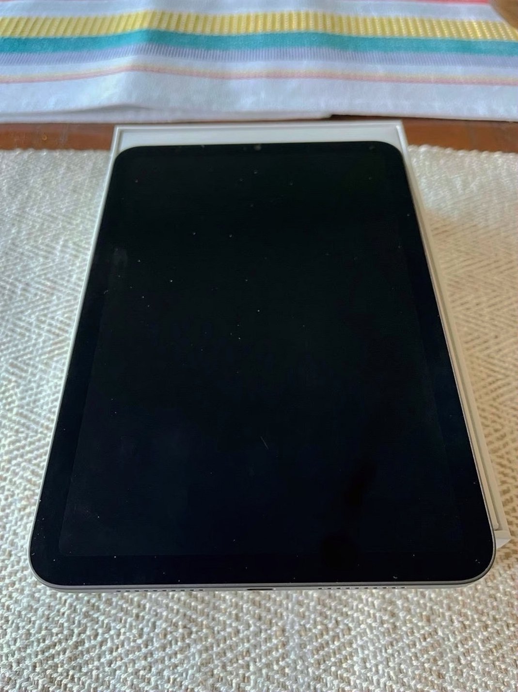 Apple iPad Mini 6th Generation 64GB Space Gray Unlocked - Used image 2