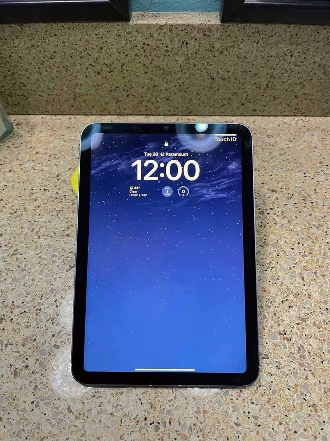 Apple iPad mini 6th Generation 256GB Purple Unlocked - Used image 2