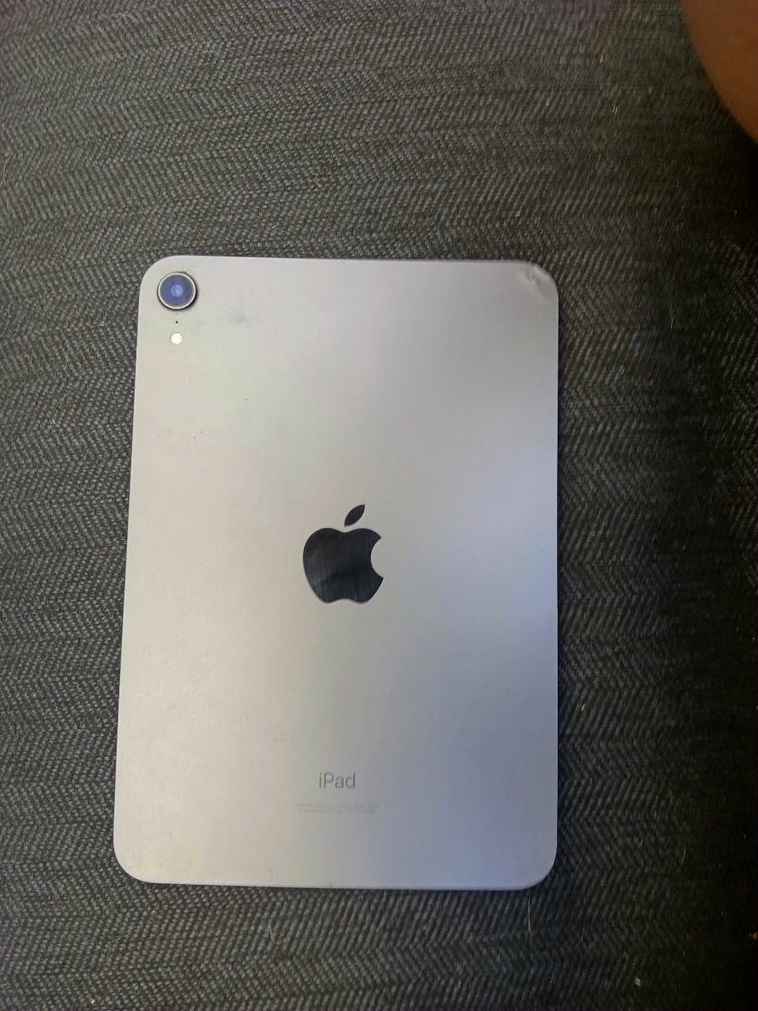 Apple iPad Mini 6th Generation 64GB Space Gray Unlocked - Used image 2