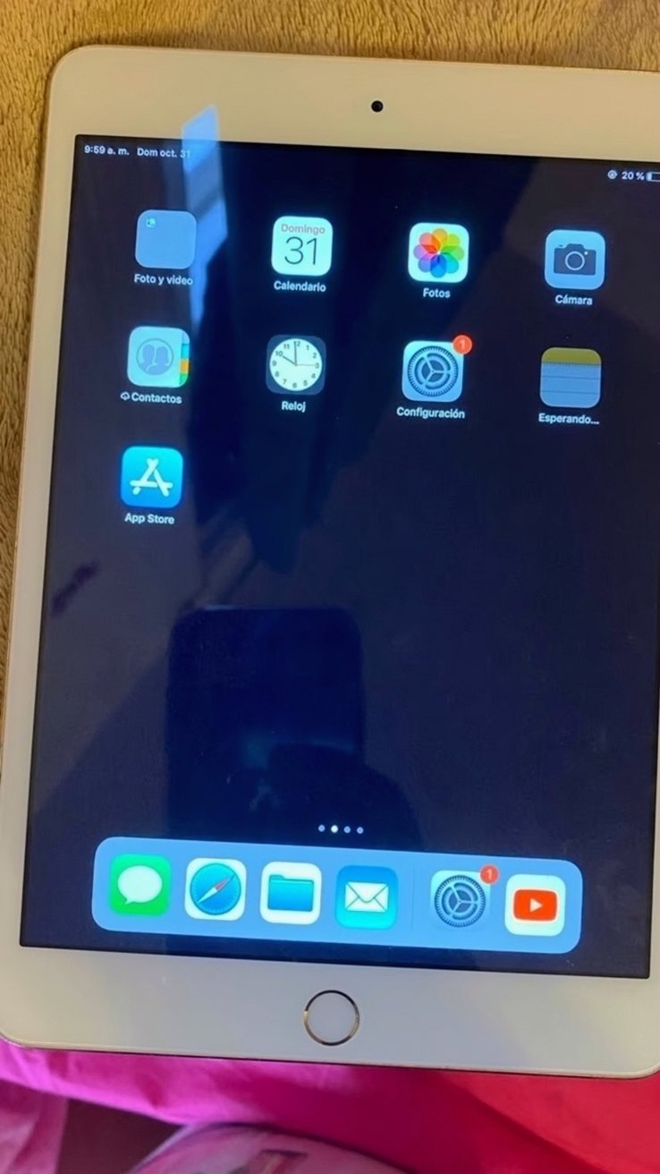 Apple iPad Mini 3rd Generation 64GB Gold Unlocked - Used image 4