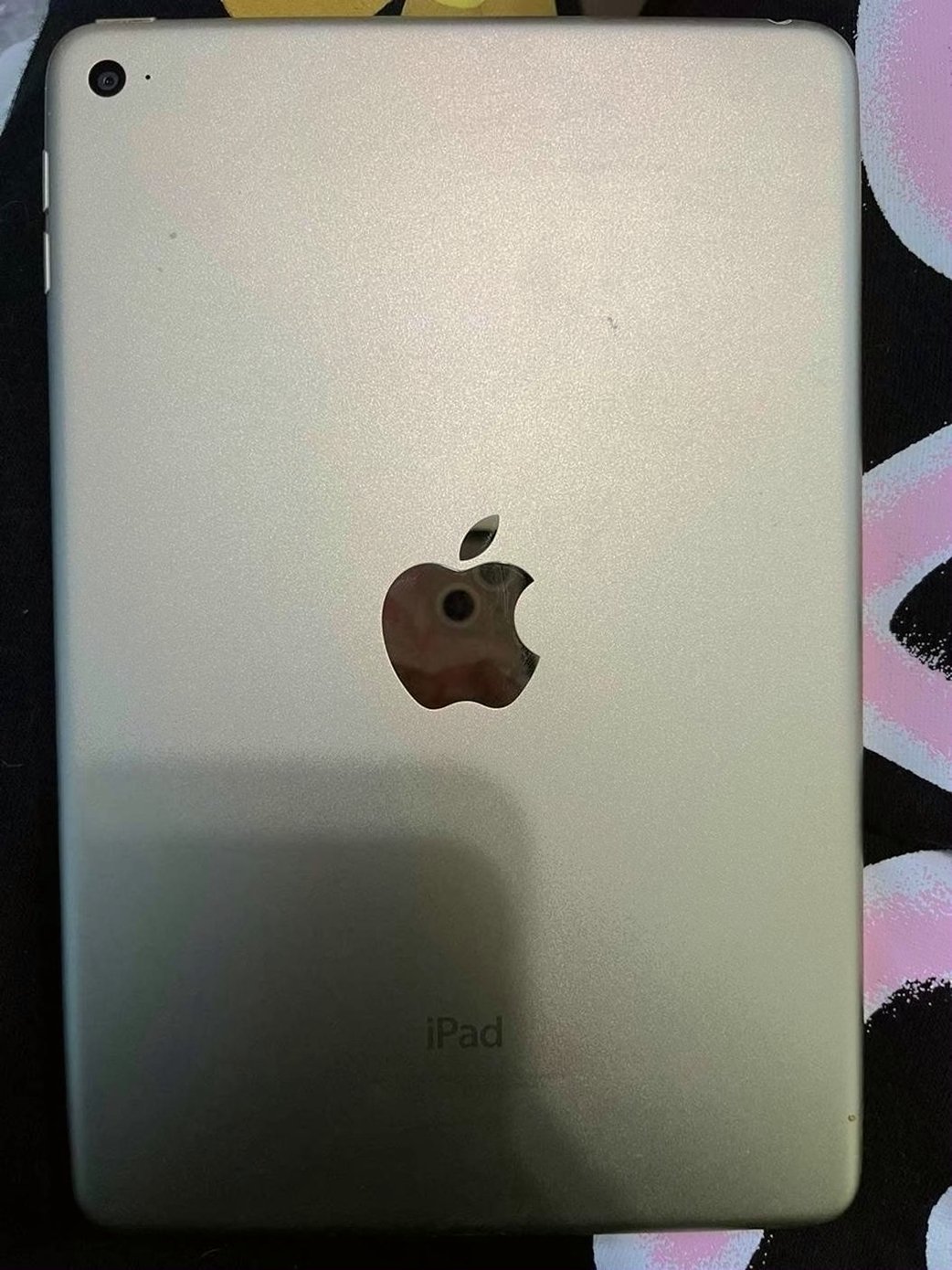 Apple iPad Mini 4th Generation 128GB Gold Unlocked - Used image 3