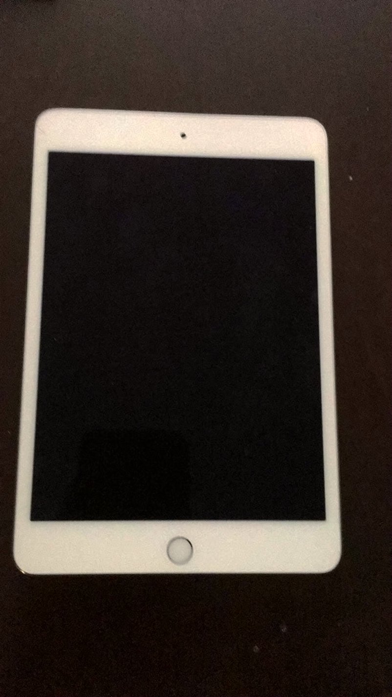 Apple iPad mini 4 128GB Silver Unlocked - Used