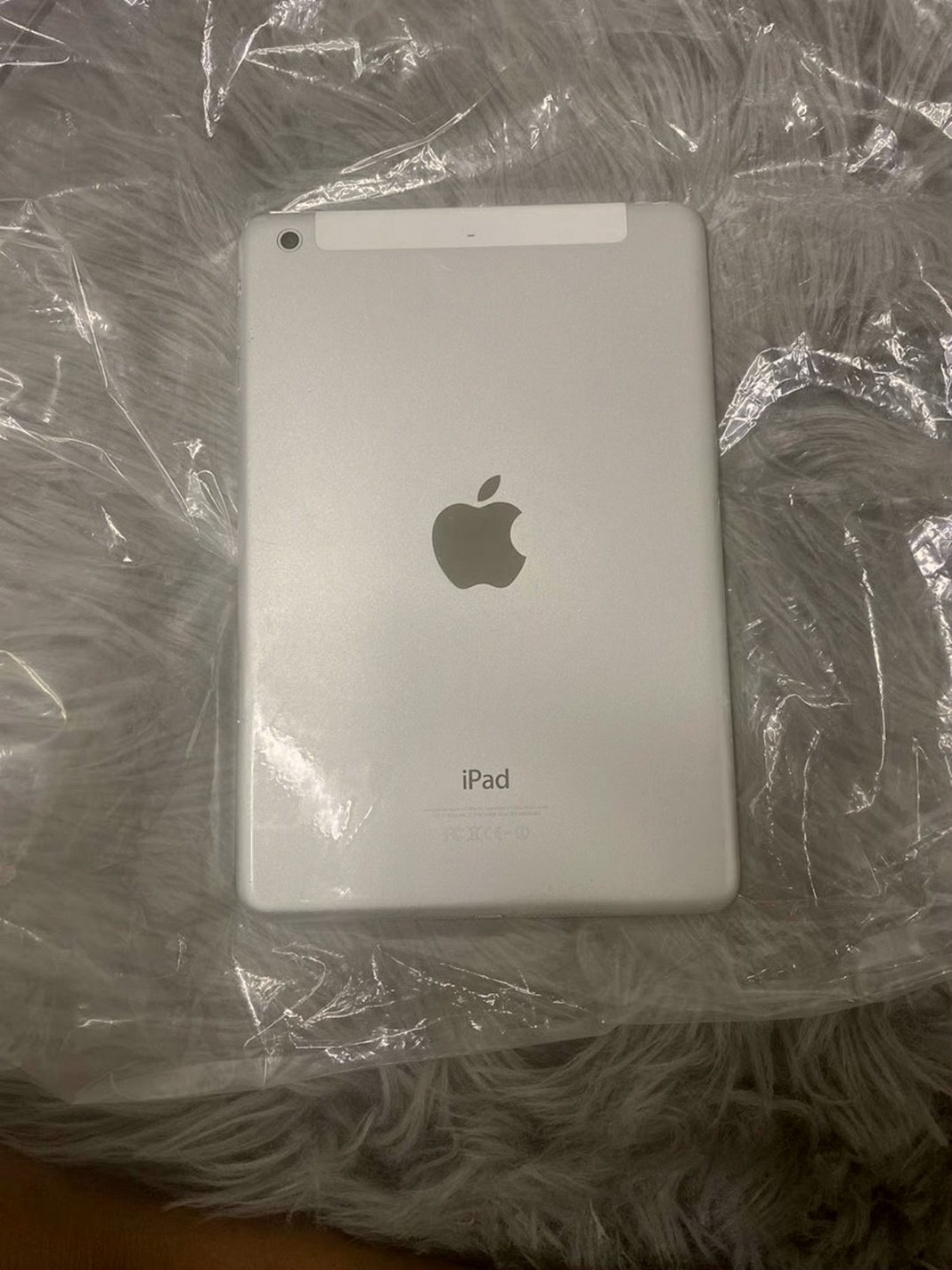 Apple iPad Mini 9V66 64GB Space Gray Unlocked - Used image 2