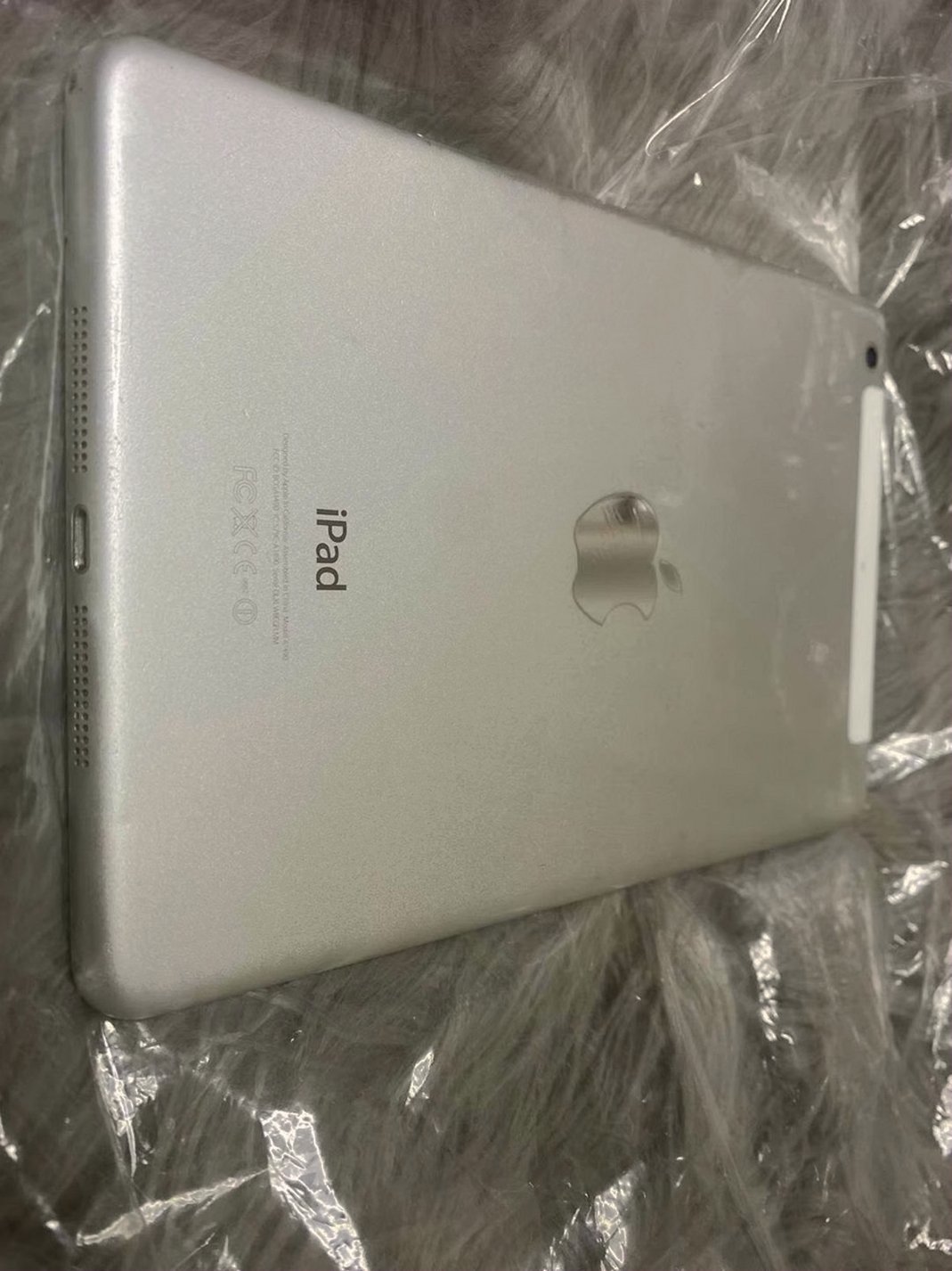 Apple iPad Mini 9V66 64GB Space Gray Unlocked - Used image 4