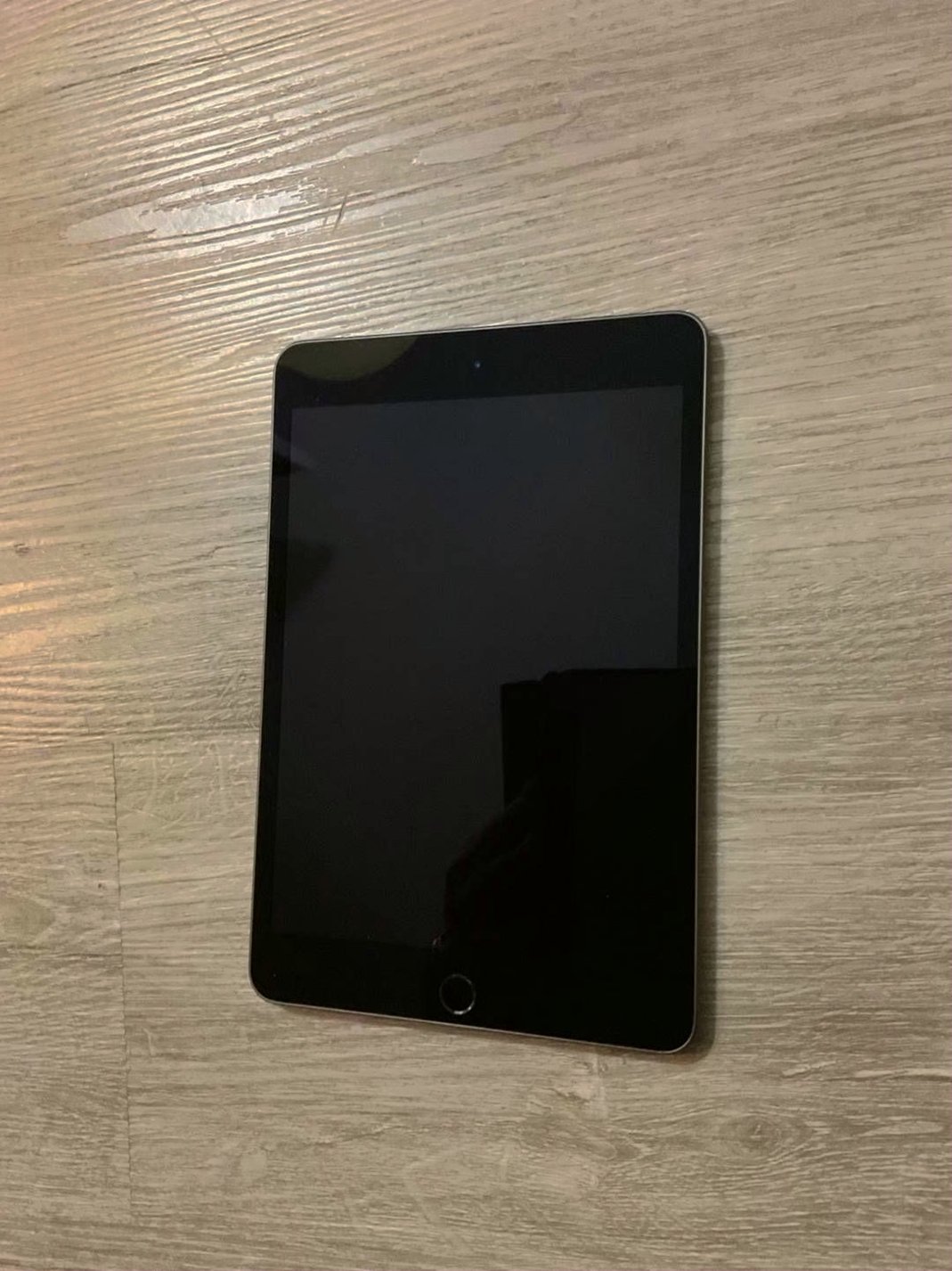 Apple iPad mini 5th generation 64GB Unlocked - Used image 2