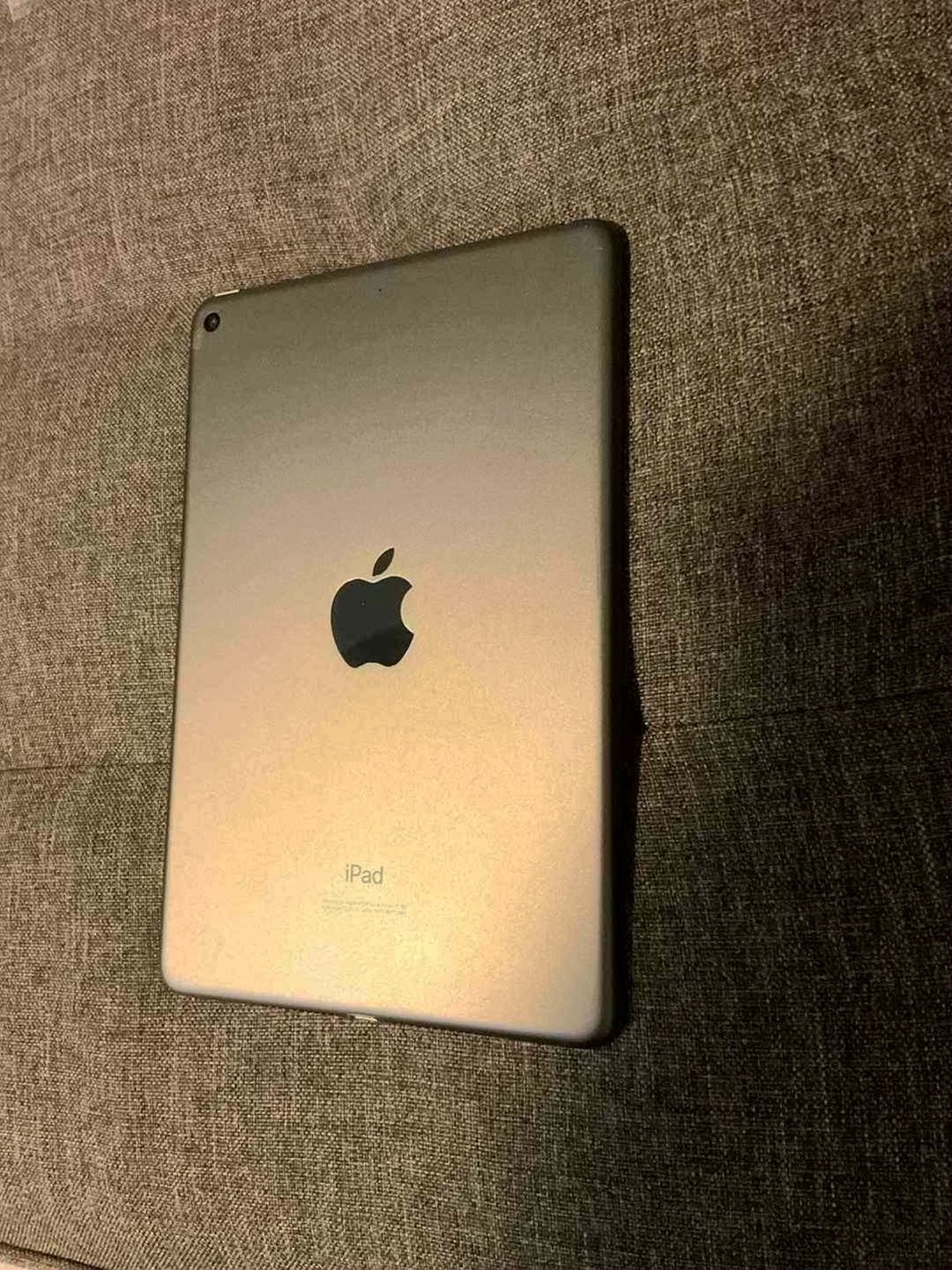 Apple iPad mini 5th generation 64GB Unlocked - Used image 3