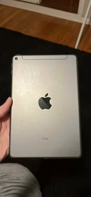 Apple iPad Mini 5th Generation 64GB Gray Unlocked - Used