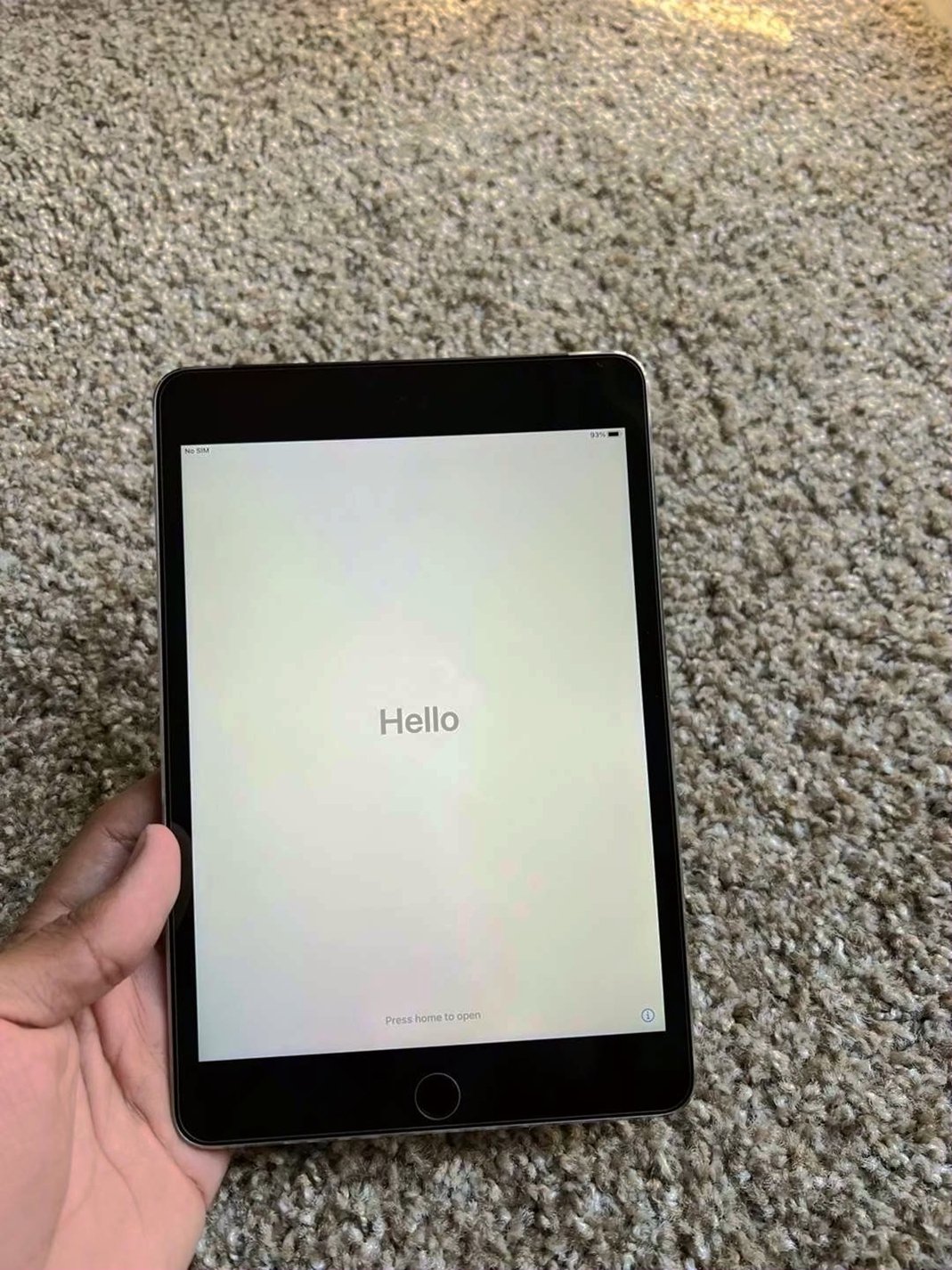 Apple iPad mini 4 128GB Unlocked Used image 2