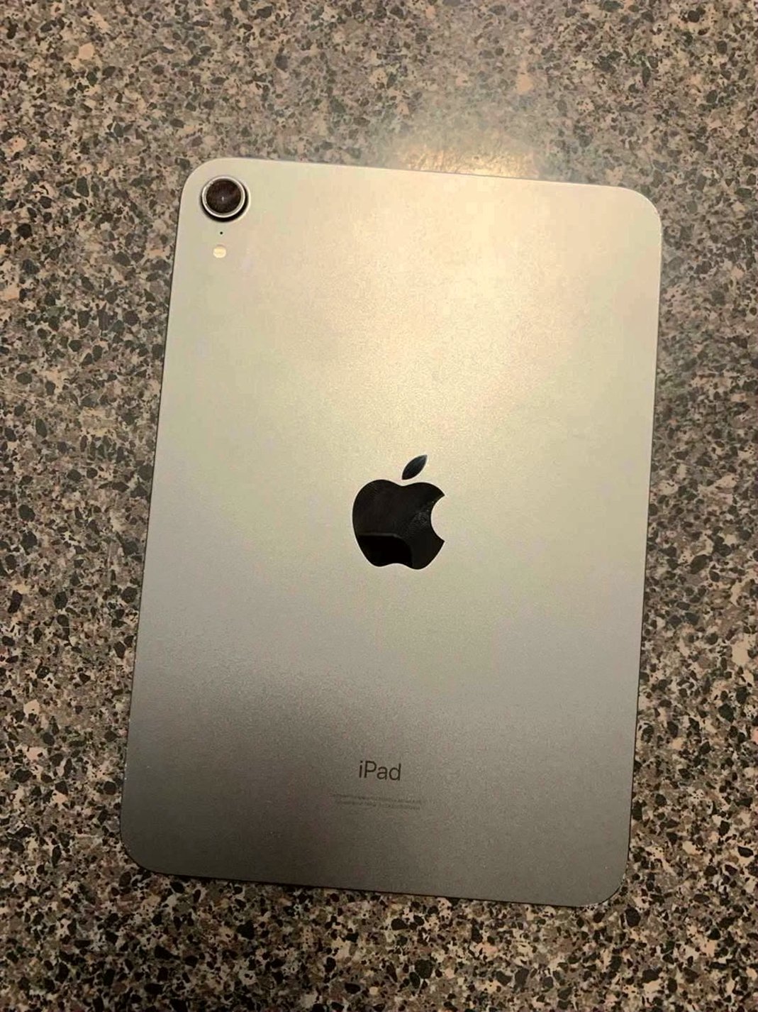 Apple iPad Mini 6th Generation 64GB Space Gray Unlocked - Used image 2
