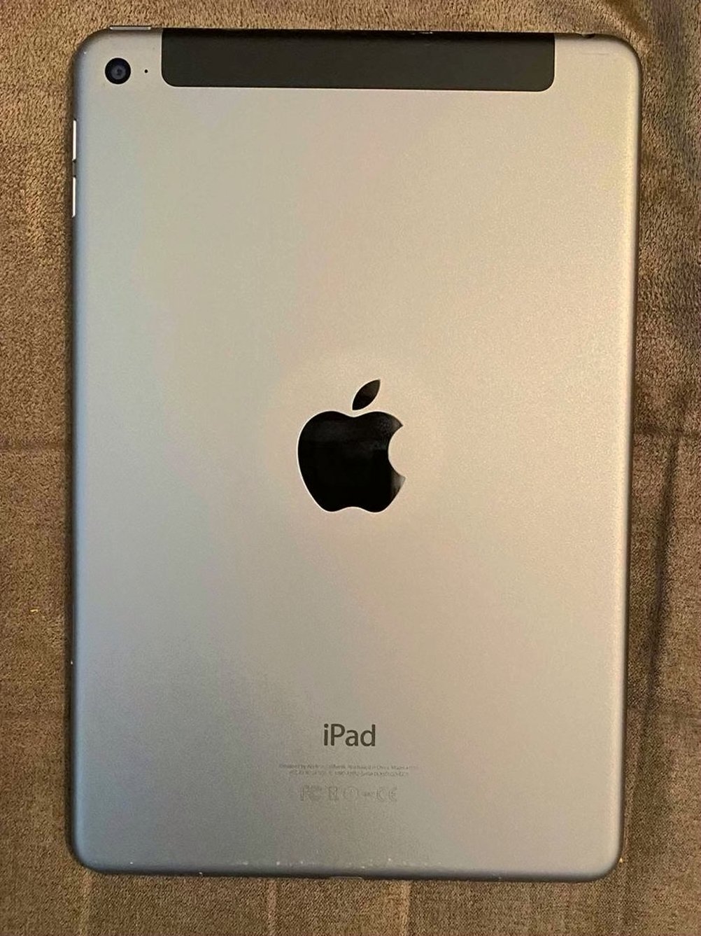 Apple iPad mini 4 6Z93 64GB Space Gray Unlocked - Used image 4