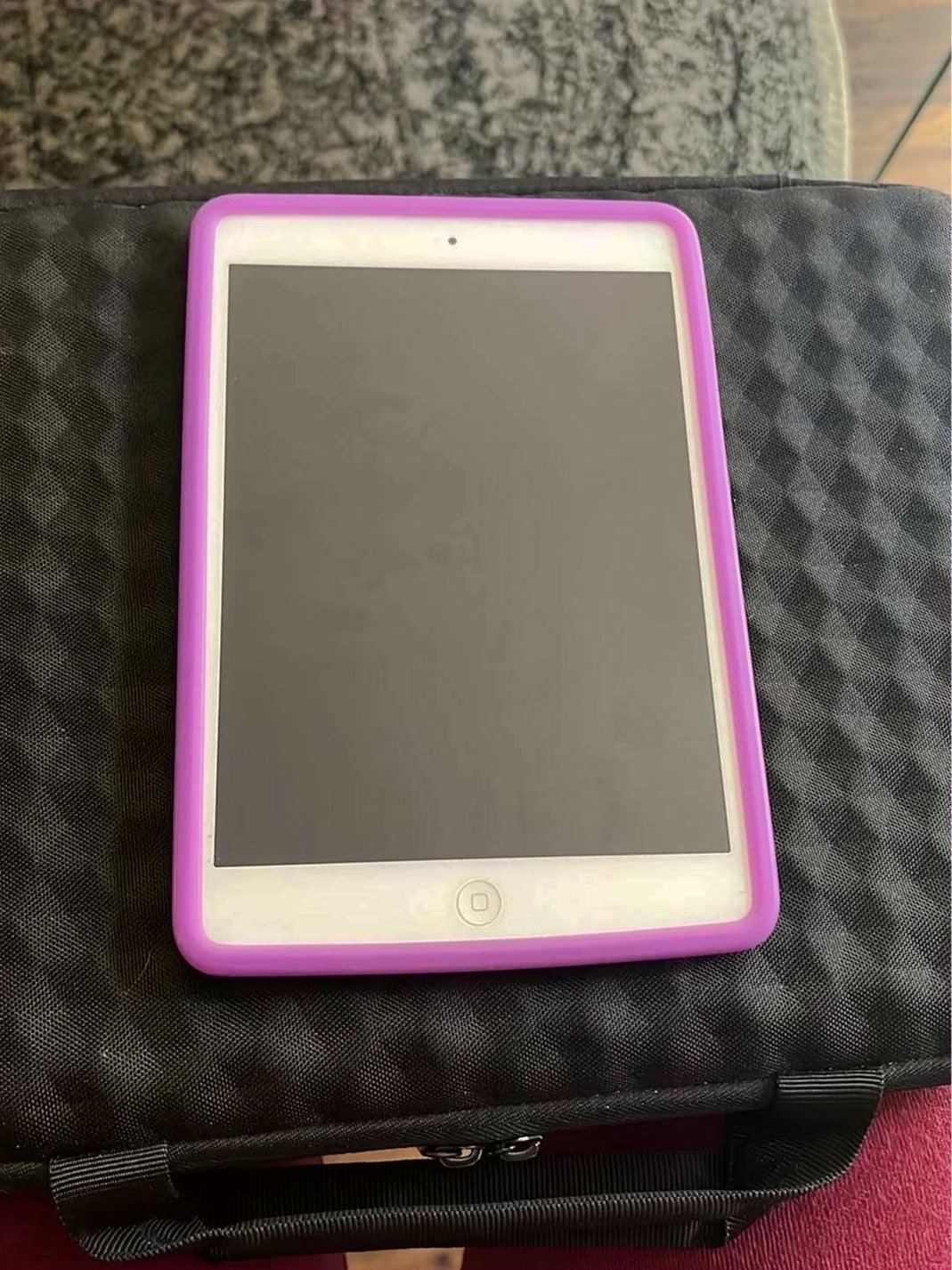 Apple iPad mini 1087 64GB Space Gray Unlocked - Used
