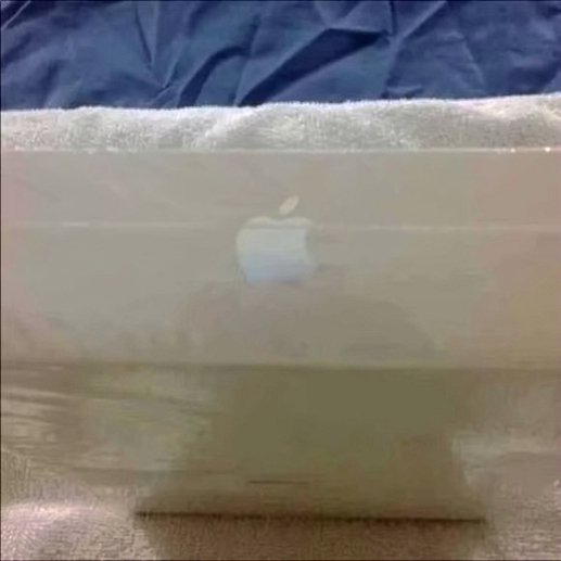 Apple iPad Mini 1st Gen 16GB White & Silver Unlocked - Used image 2