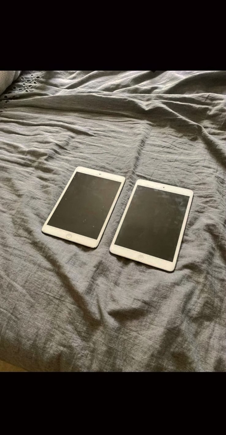 Apple iPad Mini 1 16GB Space Gray Unlocked - Used image 2