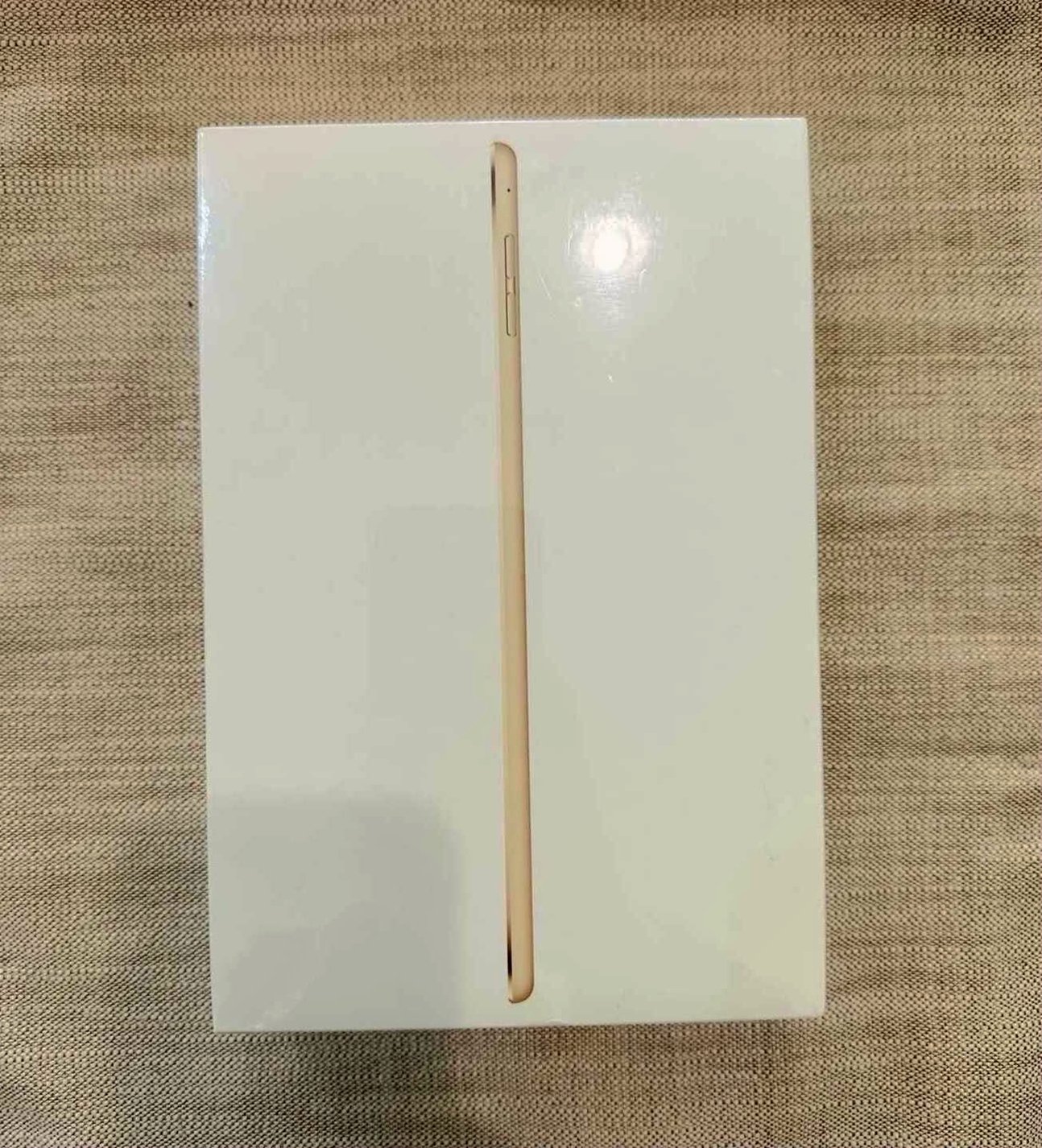 Apple iPad Mini 4 16GB Gold Unlocked - Used