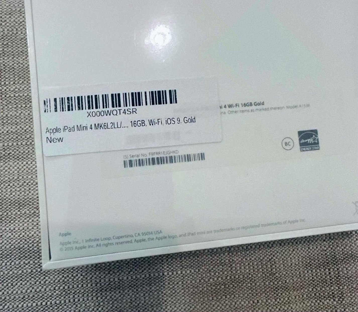 Apple iPad Mini 4 16GB Gold Unlocked - Used image 4