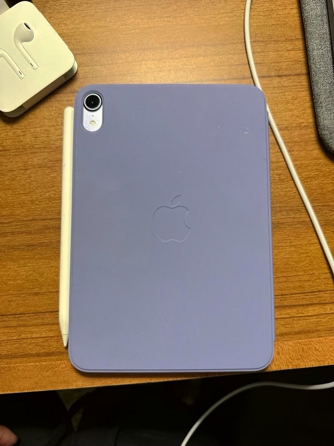 Apple iPad mini 6th Generation 256GB Unlocked - Used image 2