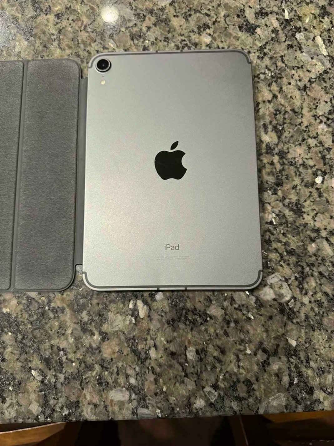 Apple iPad Mini 6th Generation 64GB Space Gray Unlocked - Used image 3
