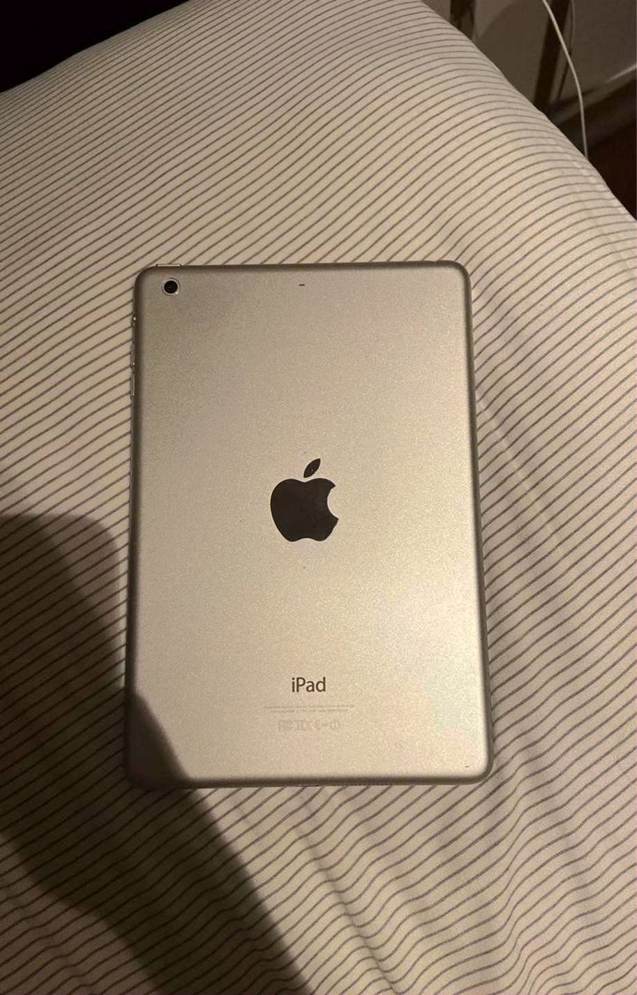 Apple iPad mini 2 32GB Unlocked Used image 3