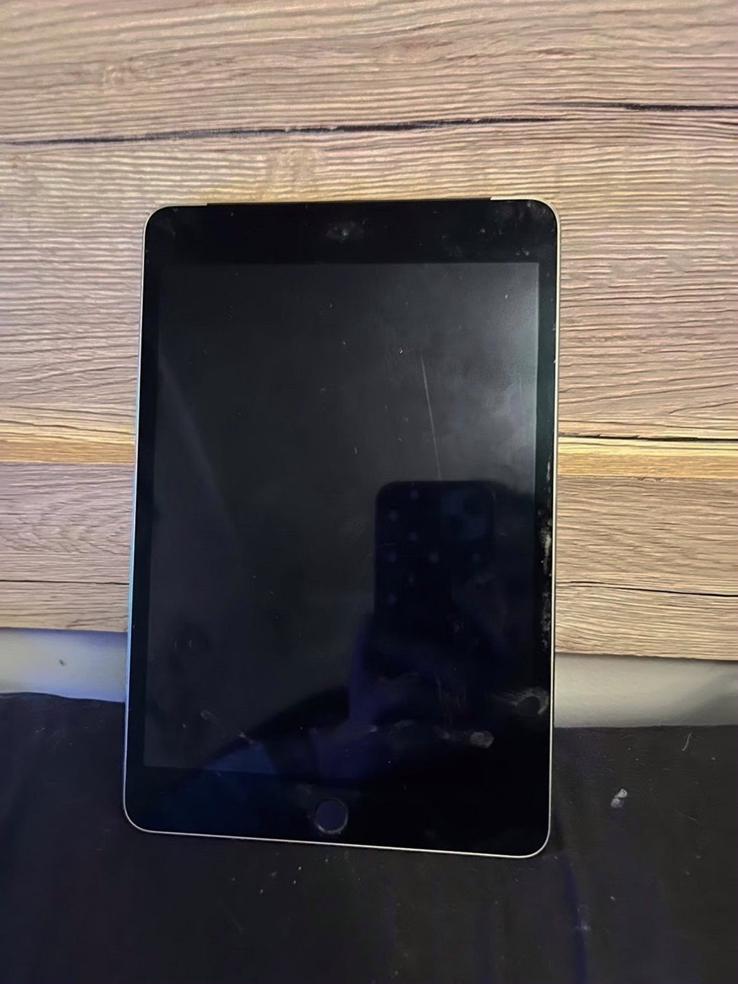 Apple iPad Mini 4 128GB Unlocked Used