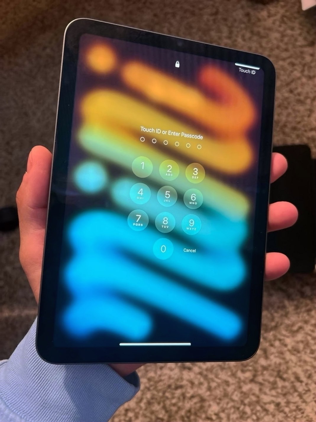 Apple iPad mini 6th Generation 64GB Unlocked - Used image 3
