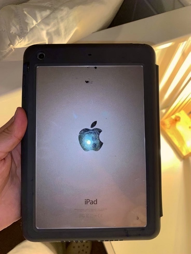 Apple iPad mini 3 16GB Silver Gray Unlocked - Used image 3