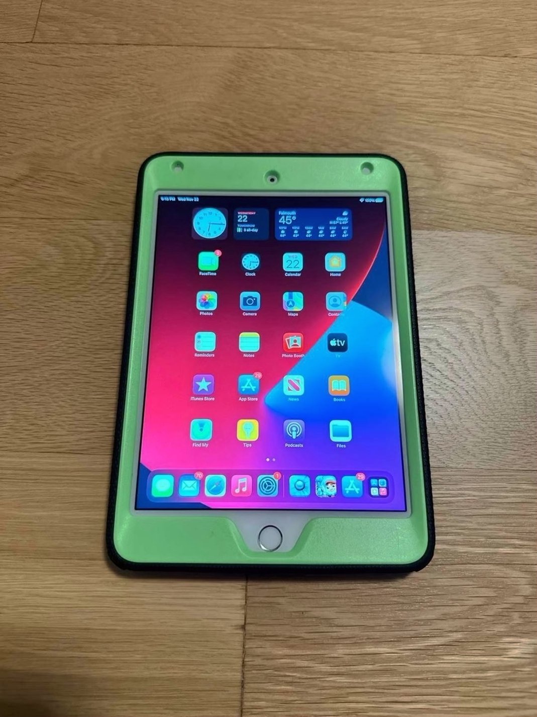 Apple iPad Mini 4 128GB Silver Unlocked - Used
